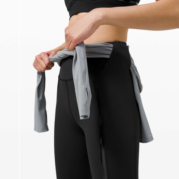 USED Lululemon Super Hi-Rise Tight
Excellent cond. except the drawcord is torn - Picture 2 of 9